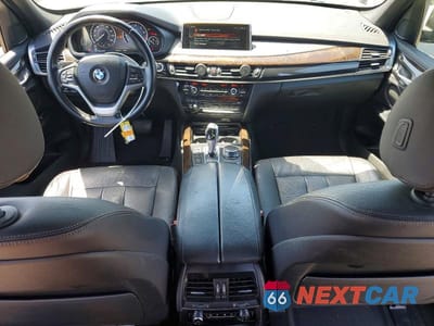 Zdjęcie 8 z 12 samochodu: 2017 BMW X5 XDR40E VIN:5UXKT0C30H0V97392 - miniatura