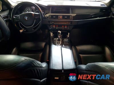 Zdjęcie 8 z 12 samochodu: 2015 BMW 535 XI VIN:WBA5B3C55FD546199 - miniatura