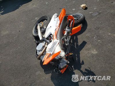 Piąte zdjęcie samochodu w środku: 2018 KTM 500 EXC-F VIN:VBKEXL401JM414345 - miniatura