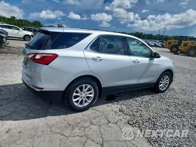 Trzecie zdjęcie samochodu z tyłu: 2019 CHEVROLET EQUINOX LT VIN:3GNAXKEVXKS639862 - miniatura