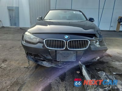 Piąte zdjęcie samochodu w środku: 2012 BMW 328 I VIN:WBA3A5C58CF257405 - miniatura