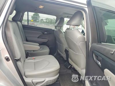 Zdjęcie 11 z 13 samochodu: 2023 TOYOTA HIGHLANDER XLE VIN:5TDKDRBH8PS012604 - miniatura