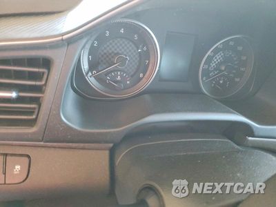 Zdjęcie 9 z 12 samochodu: 2018 HYUNDAI ELANTRA VIN:KMHD74LF2KU794253 - miniatura