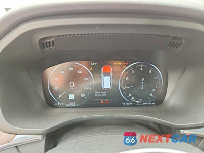 Zdjęcie 9 z 13 samochodu: 2021 VOLVO XC60 T5 MOMENTUM VIN:YV4102RK4M1758084 - miniatura