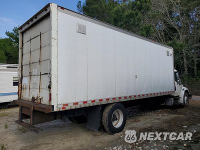 Trzecie zdjęcie samochodu z tyłu: 2016 FREIGHTLINER BUSINESS CLASS M2 BOX TRUCK VIN:1FVACWDT4GHHF4357 - miniatura