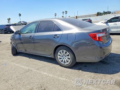 Drugie zdjęcie samochodu z przodu: 2014 TOYOTA CAMRY HYBRID LE VIN:4T1BD1FK6EU111658 - miniatura