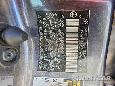 Zdjęcie 12 z 12 samochodu: 2014 TOYOTA PRIUS V TWO VIN:JTDZN3EUXE3303086 - miniatura