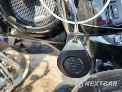 Zdjęcie 8 z 9 samochodu: 2018 HARLEY-DAVIDSON FLHTKL ULTRA LIMITED LOW VIN:1HD1KKD14JB677702 - miniatura