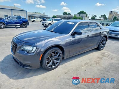2022 CHRYSLER 300 TOURING 2C3CCAAG3NH131145 - główne zdjęcie licytacji z USA - miniatura