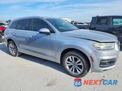 Czwarte zdjęcie samochodu z boku: 2019 AUDI Q7 PREMIUM VIN:WA1AAAF73KD013939 - miniatura