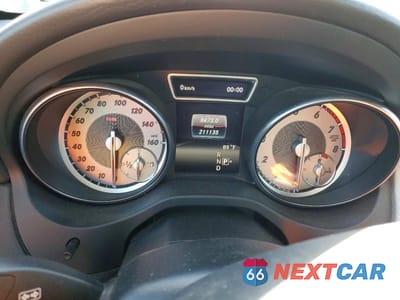 Zdjęcie 9 z 13 samochodu: 2017 MERCEDES-BENZ GLA 250 VIN:WDCTG4EB8HJ356139 - miniatura