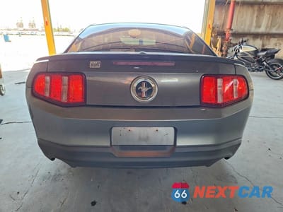 Zdjęcie 6 z 12 samochodu: 2011 FORD MUSTANG VIN:1ZVBP8AM2B5169587 - miniatura