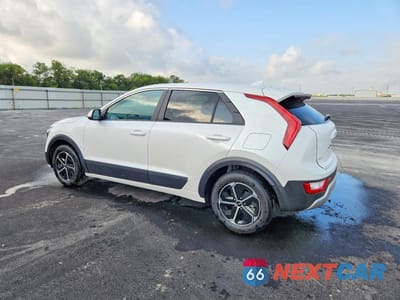 Drugie zdjęcie samochodu z przodu: 2026 KIA NIRO LX VIN:KNDCP3LE2T5360895 - miniatura