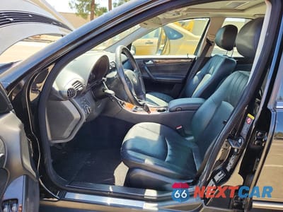 Zdjęcie 7 z 12 samochodu: 2006 MERCEDES-BENZ C 350 VIN:WDBRF56H26F736071 - miniatura