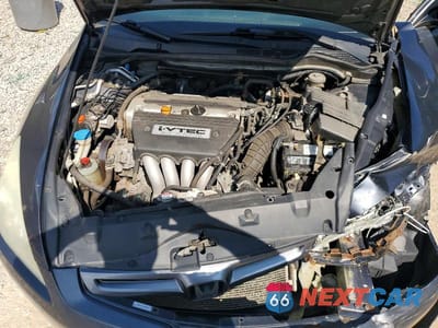 Zdjęcie 11 z 12 samochodu: 2004 HONDA ACCORD LX VIN:1HGCM56324A146109 - miniatura