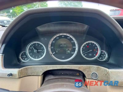 Zdjęcie 8 z 10 samochodu: 2011 MERCEDES-BENZ E 350 4MATIC VIN:WDDHF8HB7BA349889 - miniatura