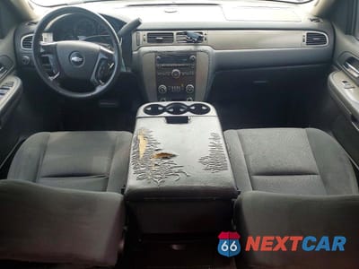 Zdjęcie 8 z 13 samochodu: 2009 CHEVROLET TAHOE C1500 LS VIN:1GNFC13C19R156173 - miniatura