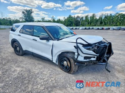Czwarte zdjęcie samochodu z boku: 2023 FORD EXPLORER POLICE INTERCEPTOR VIN:1FM5K8AB7PGB84607 - miniatura