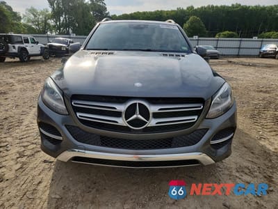 Piąte zdjęcie samochodu w środku: 2017 MERCEDES-BENZ GLE 350 4MATIC VIN:4JGDA5HB1HA932128 - miniatura