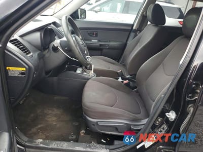 Zdjęcie 7 z 13 samochodu: 2013 KIA SOUL BASE VIN:KNDJT2A59D7605200 - miniatura