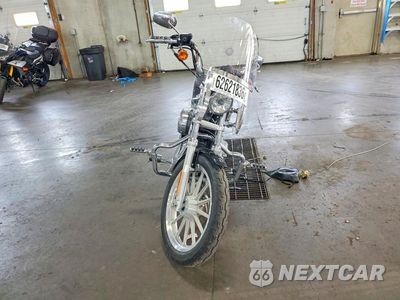 Drugie zdjęcie samochodu z przodu: 2010 HARLEY-DAVIDSON XL883 L VIN:1HD4CR218AC404116 - miniatura