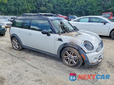 Czwarte zdjęcie samochodu z boku: 2011 MINI COOPER CLUBMAN VIN:WMWZF3C5XBT188927 - miniatura
