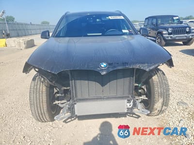 Piąte zdjęcie samochodu w środku: 2024 BMW X3 XDRIVE30I VIN:5UX53DP01R9U37698 - miniatura