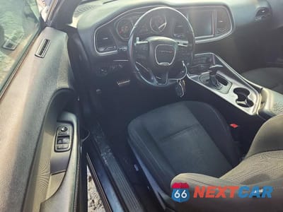 Zdjęcie 8 z 12 samochodu: 2016 DODGE CHALLENGER R/T VIN:2C3CDZBT4GH245925 - miniatura