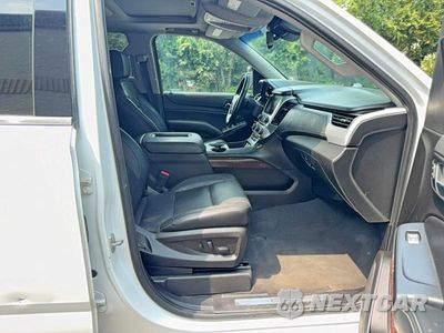 Piąte zdjęcie samochodu w środku: 2019 GMC YUKON XL K1500 SLT VIN:1GKS2GKC2KR289548 - miniatura