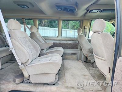 Zdjęcie 11 z 13 samochodu: 2001 CHEVROLET EXPRESS G1500 VIN:1GNFG65RX11218465 - miniatura
