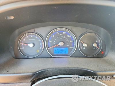 Zdjęcie 9 z 12 samochodu: 2010 HYUNDAI SANTA FE GLS VIN:5NMSG3AB4AH394089 - miniatura