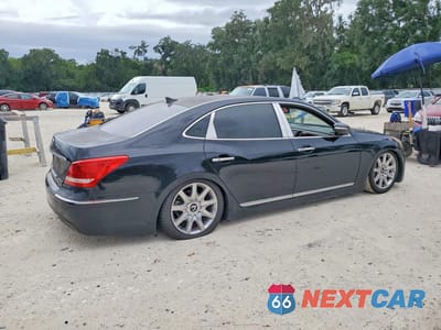 Trzecie zdjęcie samochodu z tyłu: 2013 HYUNDAI EQUUS SIGNATURE VIN:KMHGH4JH4DU069903 - miniatura