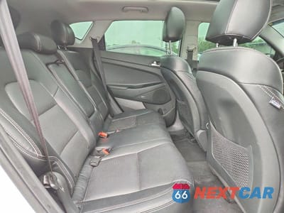 Zdjęcie 11 z 13 samochodu: 2019 HYUNDAI TUCSON NIGHT VIN:KM8J3CAL6KU971100 - miniatura