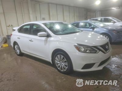 Czwarte zdjęcie samochodu z boku: 2017 NISSAN SENTRA S VIN:3N1AB7AP4HY331042 - miniatura