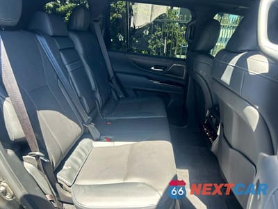 Zdjęcie 6 z 10 samochodu: 2024 LEXUS LX 600 LUXURY VIN:JTJGB7CX5R4065214 - miniatura