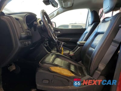 Zdjęcie 7 z 12 samochodu: 2018 GMC CANYON DENALI VIN:1GTP6EE18J1211390 - miniatura