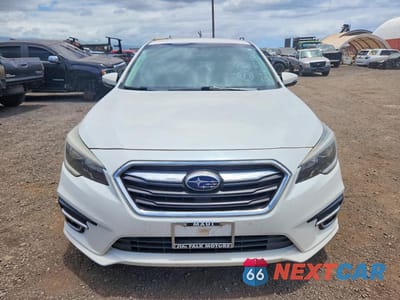 Piąte zdjęcie samochodu w środku: 2018 SUBARU LEGACY 2.5I PREMIUM VIN:4S3BNAF6XJ3023457 - miniatura