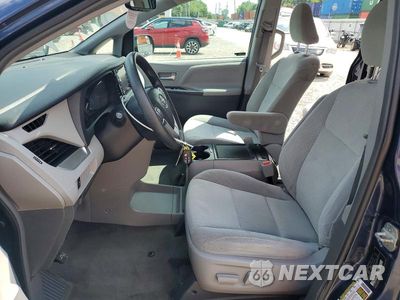 Zdjęcie 7 z 13 samochodu: 2018 TOYOTA SIENNA LE VIN:5TDJZ3DC8JS206861 - miniatura