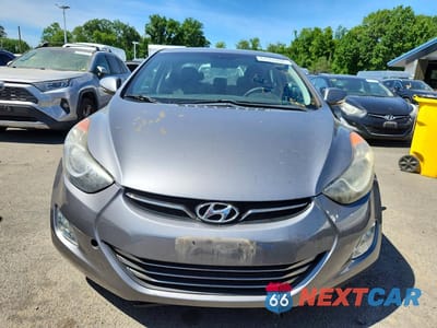 Piąte zdjęcie samochodu w środku: 2011 HYUNDAI ELANTRA LIMITED VIN:5NPDH4AE1BH076411 - miniatura