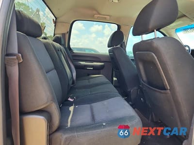 Zdjęcie 10 z 12 samochodu: 2010 CHEVROLET SILVERADO C1500 LT VIN:3GCRCSE05AG221934 - miniatura