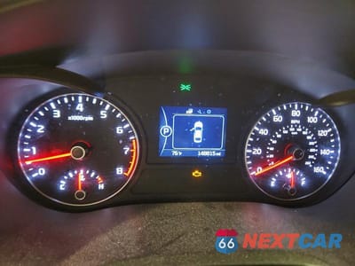 Zdjęcie 9 z 12 samochodu: 2017 KIA OPTIMA LX VIN:5XXGT4L34HG164767 - miniatura