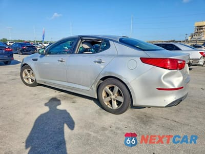 Drugie zdjęcie samochodu z przodu: 2015 KIA OPTIMA LX VIN:5XXGM4A72FG354051 - miniatura