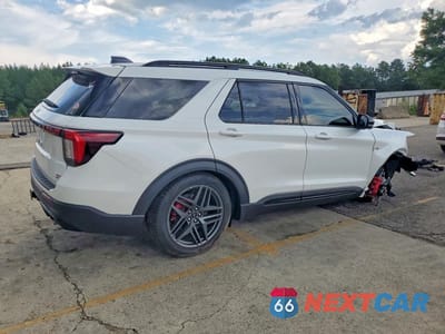 Trzecie zdjęcie samochodu z tyłu: 2026 FORD EXPLORER ST VIN:1FMWK8GC8TGA07482 - miniatura