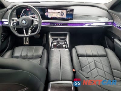Zdjęcie 8 z 12 samochodu: 2023 BMW 740 I VIN:WBA23EH01PCN52467 - miniatura