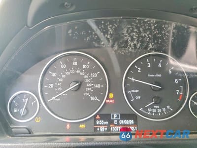 Zdjęcie 9 z 12 samochodu: 2013 BMW 328 I VIN:WBA3A5C53DF602759 - miniatura