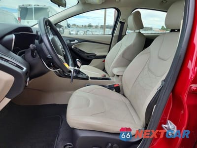 Zdjęcie 7 z 13 samochodu: 2015 FORD FOCUS BEV VIN:1FADP3R43FL222095 - miniatura