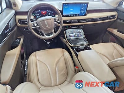 Zdjęcie 8 z 12 samochodu: 2023 LINCOLN NAUTILUS RESERVE VIN:2LMPJ8K91PBL02170 - miniatura