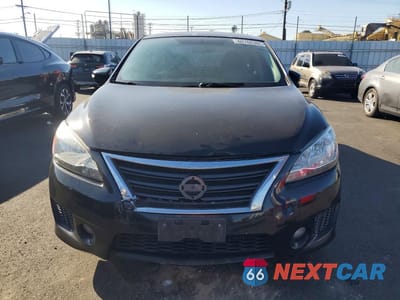 Piąte zdjęcie samochodu w środku: 2015 NISSAN SENTRA SR VIN:3N1AB7AP9FY383599 - miniatura