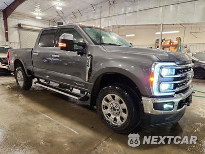 Czwarte zdjęcie samochodu z boku: 2026 FORD F350 SUPER DUTY VIN:1FT8W3BT3TEE63431 - miniatura