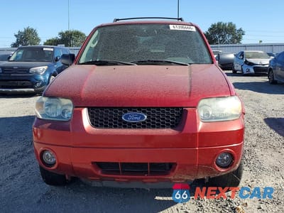 Piąte zdjęcie samochodu w środku: 2005 FORD ESCAPE LIMITED VIN:1FMYU94175KD29445 - miniatura